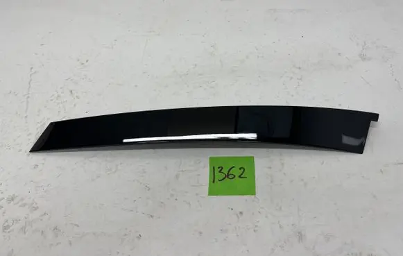 Mercedes-Benz C W204 (B) Pillar trim (exterior) A2046902787
