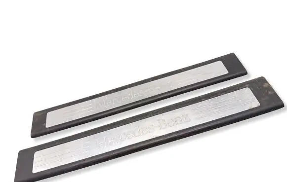 Mercedes-Benz ML W164 Front sill trim cover A1646803435