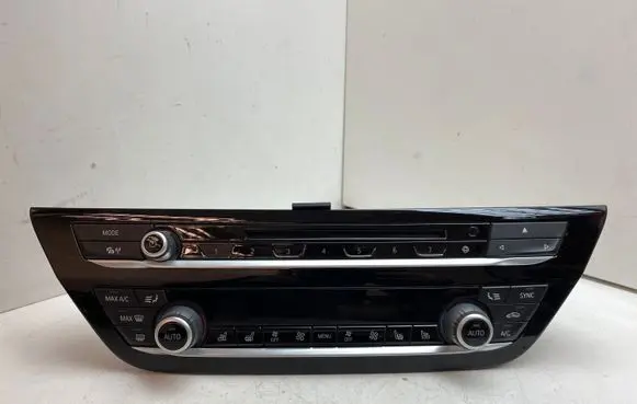 BMW 5 G30 G31 Climate control unit 7947881