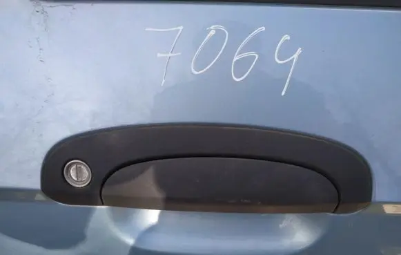 Hyundai Getz Front door exterior handle