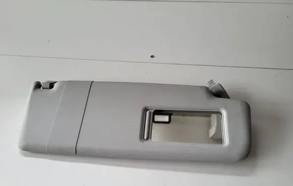 Volkswagen Tiguan Sun visor