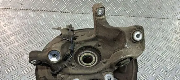 Mercedes-Benz GLC C253 Rear wheel hub spindle/knuckle 