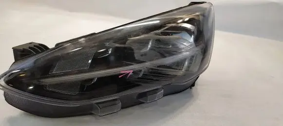 Ford Focus Headlight/headlamp JX7B13E015CB