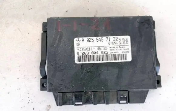 Mercedes-Benz S W220 Parking PDC control unit/module a0255457132 0263004025