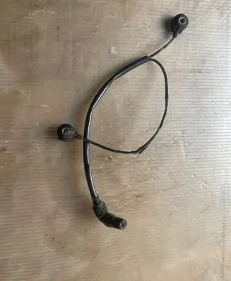 BMW X5 E53 Detonation knock sensor 0261231136 1709317
