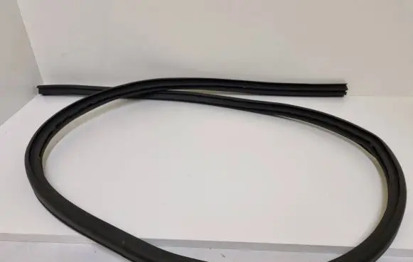 BMW 1 E82 E88 Front door rubber seal 7164993 7164993LI