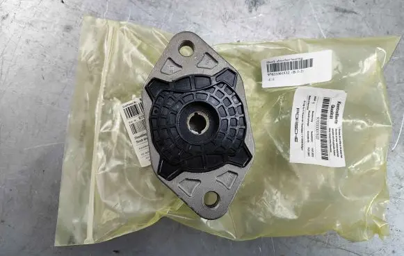 Porsche Panamera (970) Coil spring mount 97033301532 97033301505 97033301531