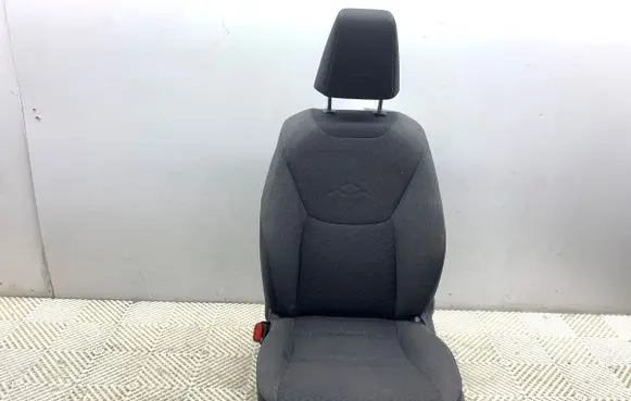 Toyota Yaris Cross Front driver seat