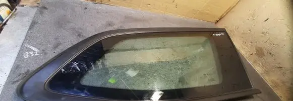 Peugeot 308 Rear side window 2016R