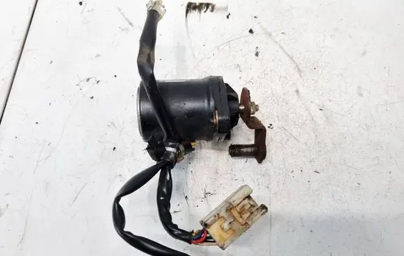 Mazda 626 Accelerator throttle pedal 1983007100 BH4A41AC0B