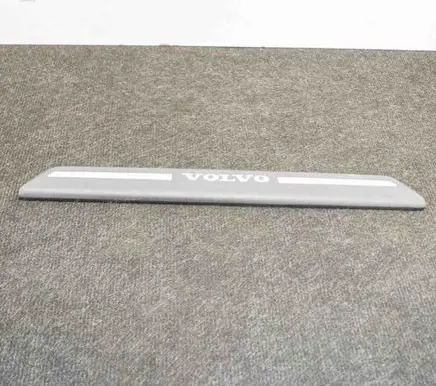Volvo V40 Front sill trim cover 31265842