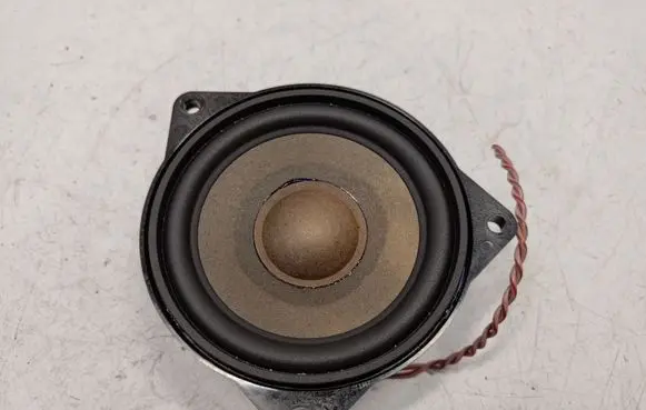 BMW 5 F10 F11 Parcel shelf speaker 65139169689