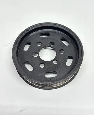 Volkswagen Golf IV Power steering pump pulley 038145255B