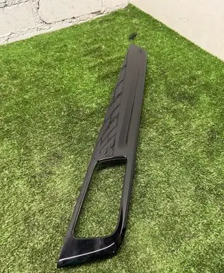 Porsche Cayenne (9Y0 9Y3) Front door trim bar 9y0867102