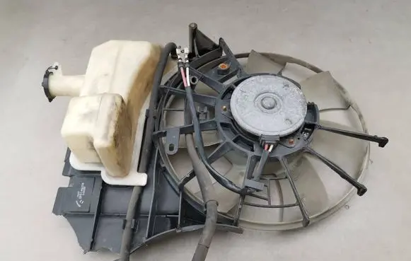 Lexus RX 330 - 350 - 400H Electric radiator cooling fan 1636320400