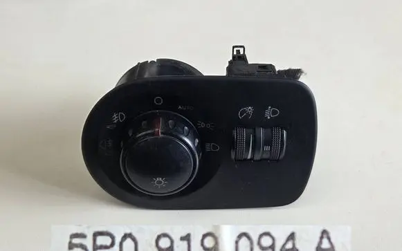 Seat Leon (1P) Light switch 5P0919094A
