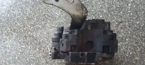 Ford Focus C-MAX Fuel injection high pressure pump 0445010089