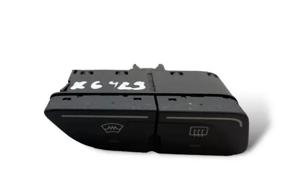 Ford Focus Windscreen/window heater switch AM5T18K574AB
