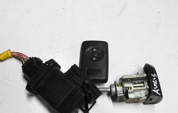 Toyota Auris 150 Ignition lock 30040