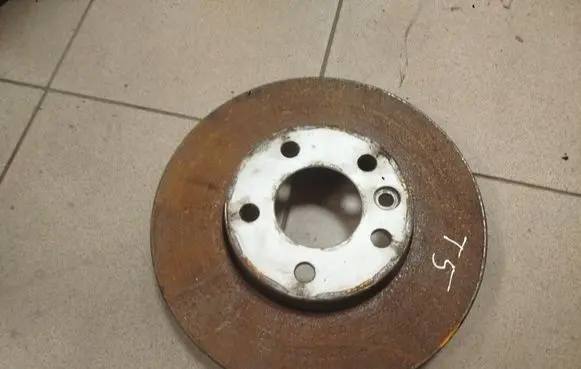 Volkswagen Transporter - Caravelle T5 Front brake disc