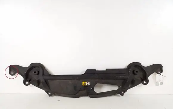 Engine bonnet/hood lock trim molding