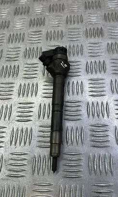 Skoda Superb B6 (3T) Fuel injector 03L130277J