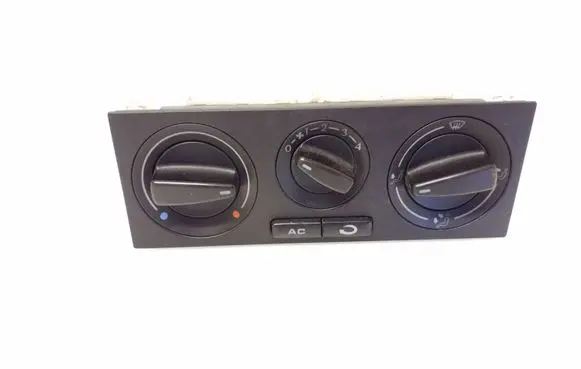 Volkswagen PASSAT B5 Climate control unit VW1J0820045G01C
