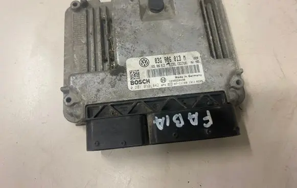 Skoda Fabia Mk2 (5J) Engine control unit/module 03G906013M 03G906013 0281013442