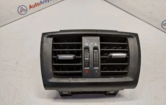 BMW X3 F25 Rear air vent grill 9200888 64229200888