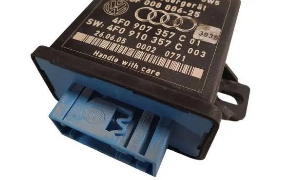 Audi A6 S6 C6 4F Light module LCM 4F0907357C 4F0910357C