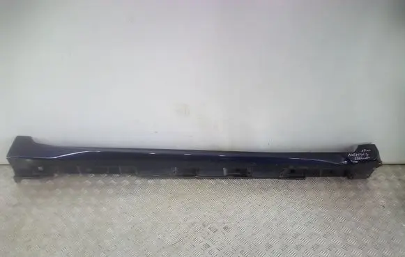 Toyota Avensis T270 Sill 7585105050