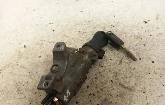 Audi A4 S4 B7 8E 8H Ignition lock 4B0905851N