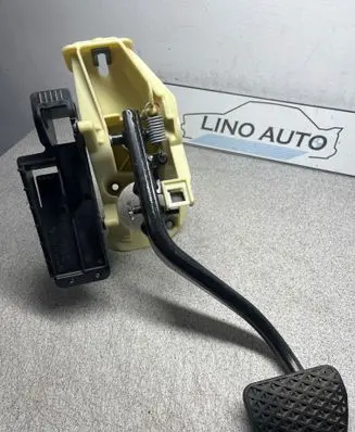 BMW 5 F10 F11 Brake pedal 6782665