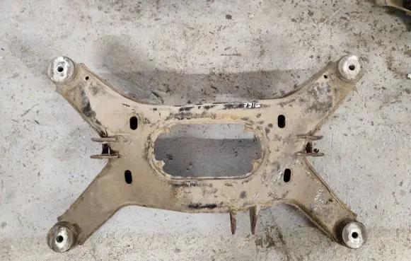 Audi A8 S8 D2 4D Rear subframe 