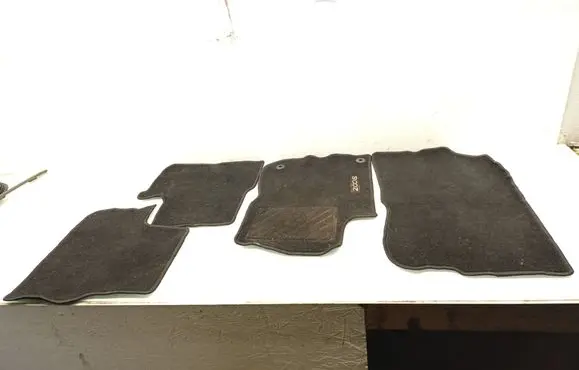 Peugeot 2008 I Car floor mat set 1609551580