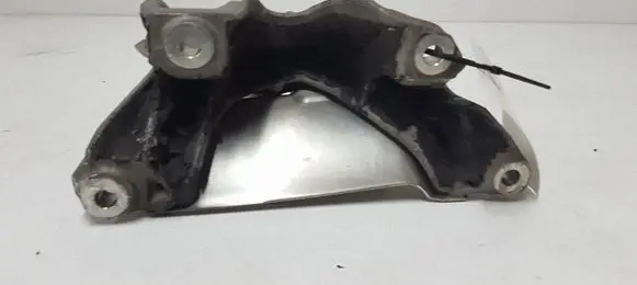 BMW 5 F10 F11 Engine mounting bracket 2211685320803 67871110