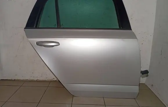 Skoda Octavia Mk3 (5E) Rear door