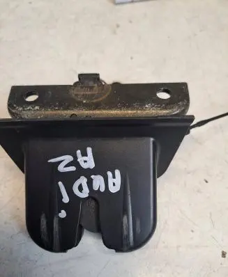 Audi A2 Tailgate/trunk/boot lock/catch/latch 4B9877505M