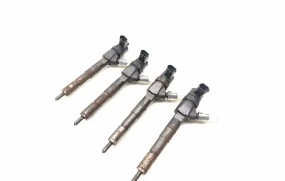 Opel Astra H Fuel injectors set 0445110327