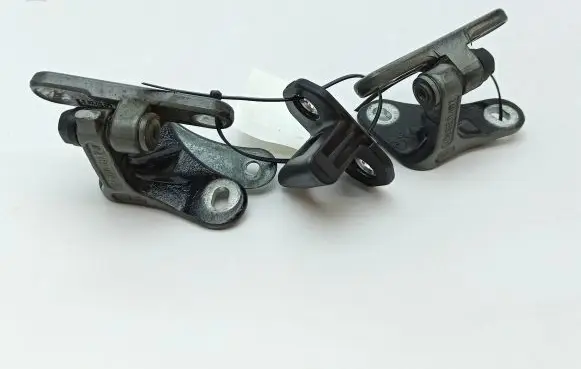 Mercedes-Benz C W203 Front door hinge set A2037200004 ISE0602