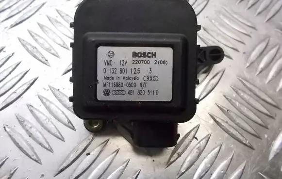 Audi A6 S6 C5 4B A/C air flow flap actuator/motor 4B1820511D