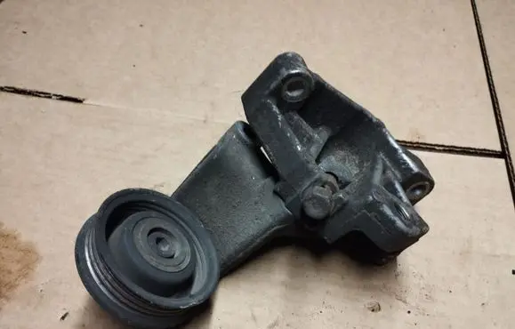 Chrysler Sebring (ST-22 - JR) Alternator belt tensioner 