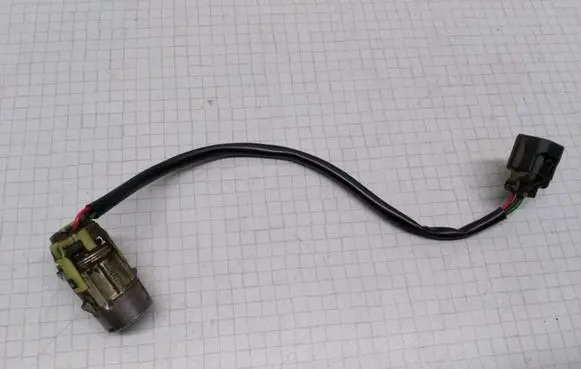 Mitsubishi Space Wagon Front door lock (next to the handle) 207DE5881
