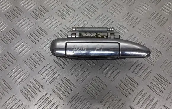 Nissan Primera Rear door exterior handle SA830018