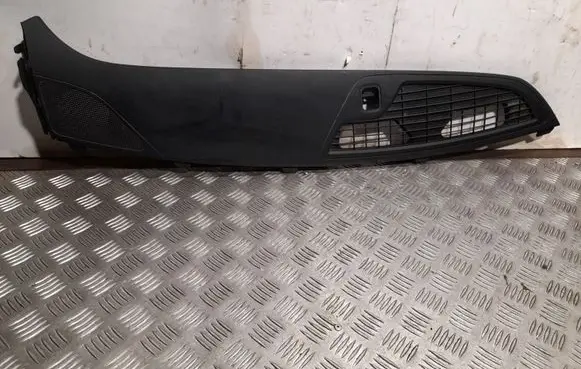 Chevrolet Camaro Panel trim 84124215