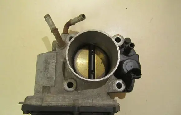 Honda Civic Throttle valve 136200-7000