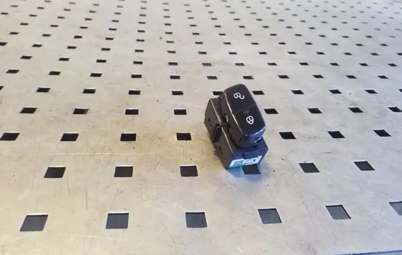 Central locking switch button