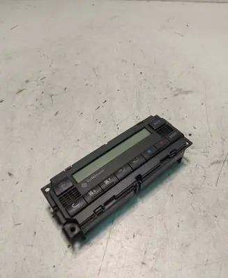 Volkswagen PASSAT B5.5 Climate control unit