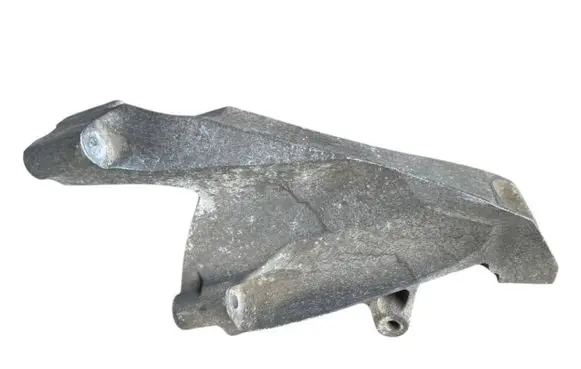 Volkswagen Transporter - Caravelle T5 Engine mounting bracket 7H0199370N