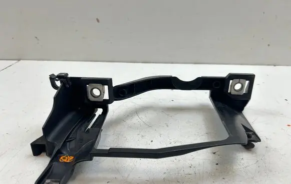 BMW 5 E60 E61 Headlight/headlamp mounting bracket 15873800